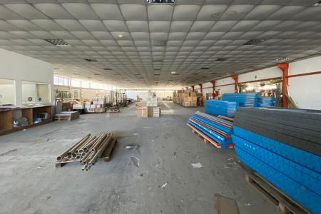 Νότια προάστια, αποθήκη 3.743 τ.μ προς πώληση