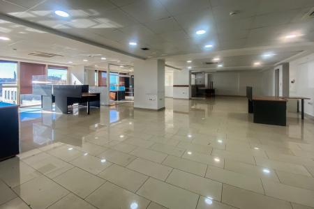 Πειραιάς, γραφεία 350 τ.μ προς ενοικίαση