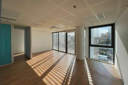 Χαλάνδρι, αυτοτελές κτήριο 1.482 τ.μ προς ενοικίαση