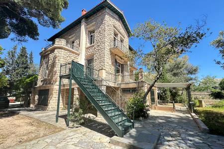Κηφισιά αυτοτελές κτήριο  793 τ.μ προς πώληση