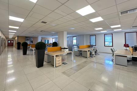 Άλιμος, γραφεία 1.050 τ.μ προς ενοικίαση