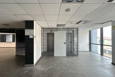 Αθήνα κέντρο 1.183 τ.μ. γραφεία προς ενοικίαση