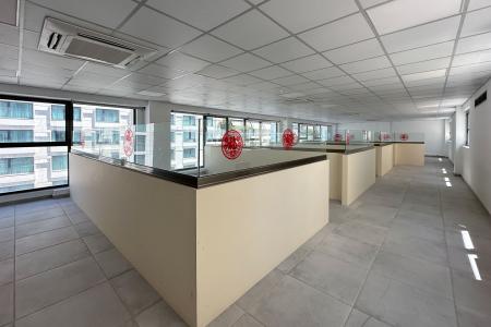 Κέντρο Αθήνας, επαγγελματικό κτήριο 1.470 τ.μ προς ενοικίαση