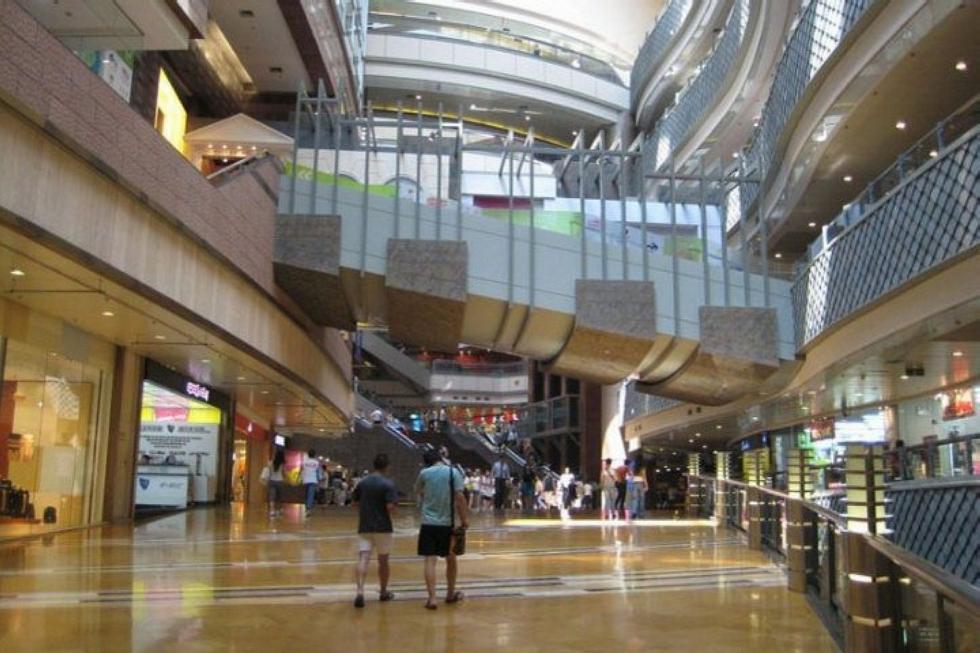 Νότια προάστια κατάστημα 120 τμ προς πώληση