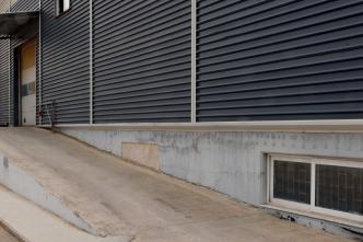 Αχαρνές βιομηχανική αποθήκη 830 τμ προς ενοικίαση