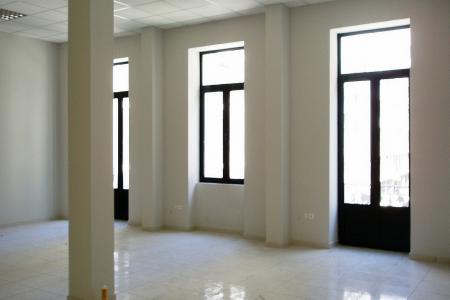 Αθήνα, νεοκλασικό κτίριο 800 τμ προς ενοικίαση