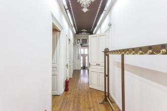 Κολωνάκι διατηρητέο κτίριο 540 τμ προς ενοικίαση