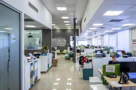 Μεταμόρφωση ενοικίαση κτιρίου γραφείων 1.836 τμ