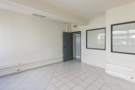 Αμπελόκηποι κτίριο γραφείων 890 τ.μ προς ενοικίαση