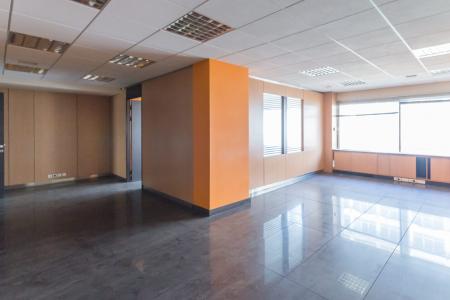 Αθήνα κέντρο γραφείο 1.300 τ.μ προς ενοικίαση