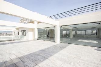 Ενοικιάζεται επαγγελματικό κτιρίο 2.400 τ.μ, Χολαργός