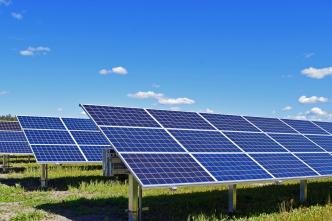 ΦΒ πάρκο 500 KW μαζί με το οικόπεδο και δεύτερη άδεια