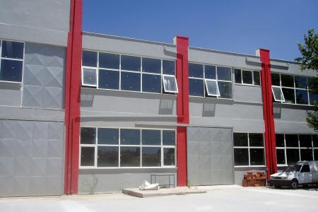 Κρυονέρι βιομηχανικό κτίριο 2.800 τμ προς ενοικίαση